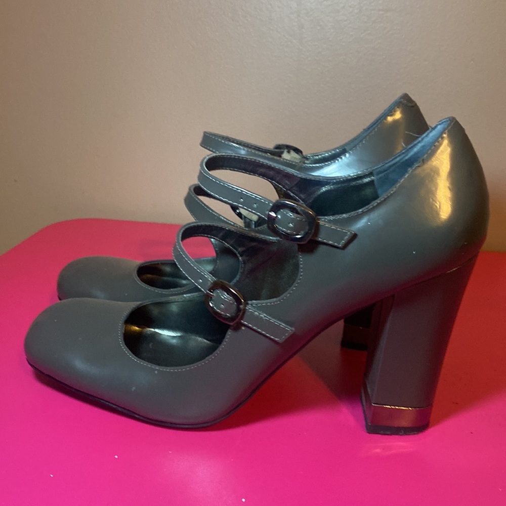 Dark Grey Cascade - image 2